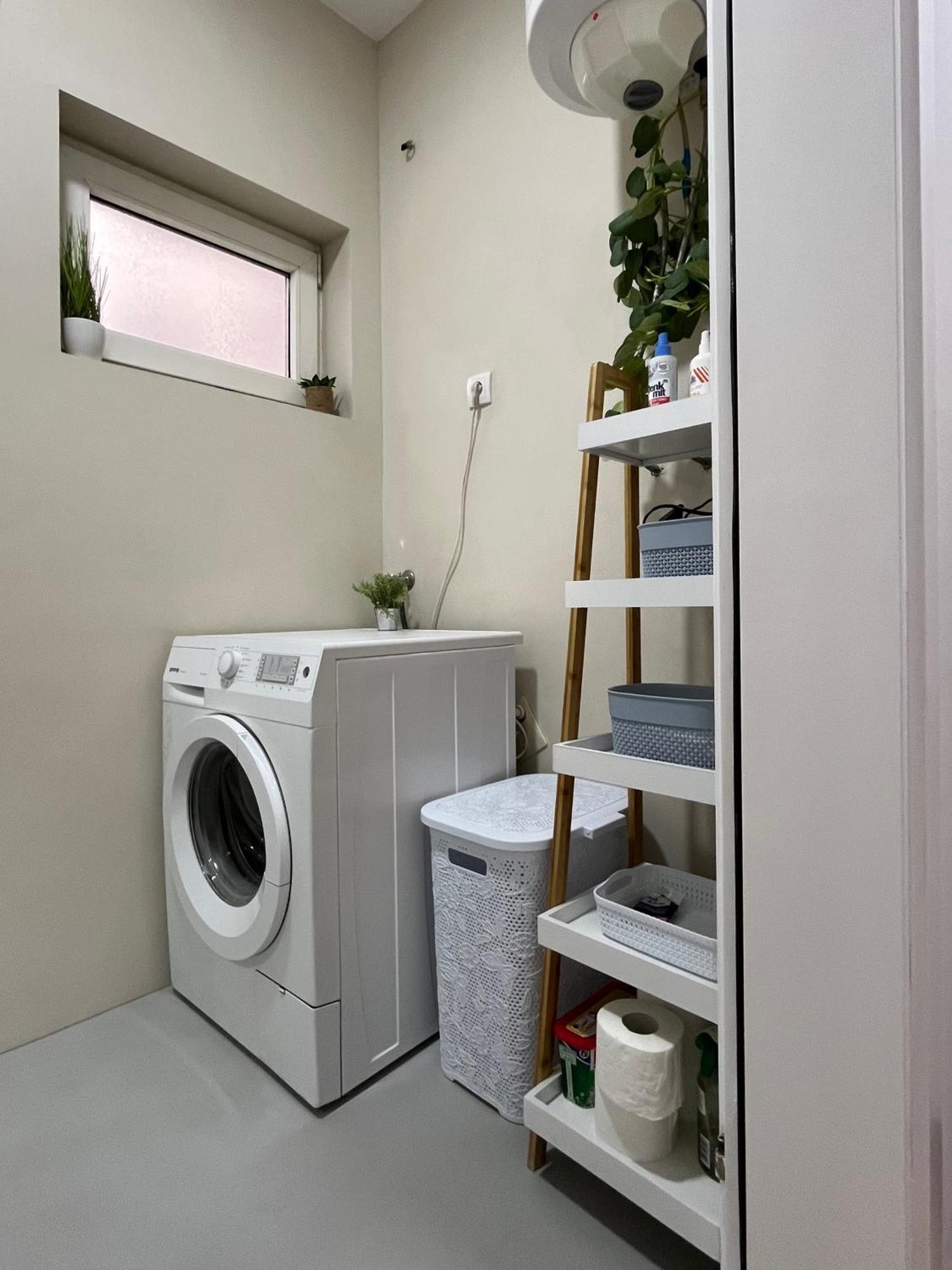 Apartment Vera With Free Garage Újvidék Kültér fotó